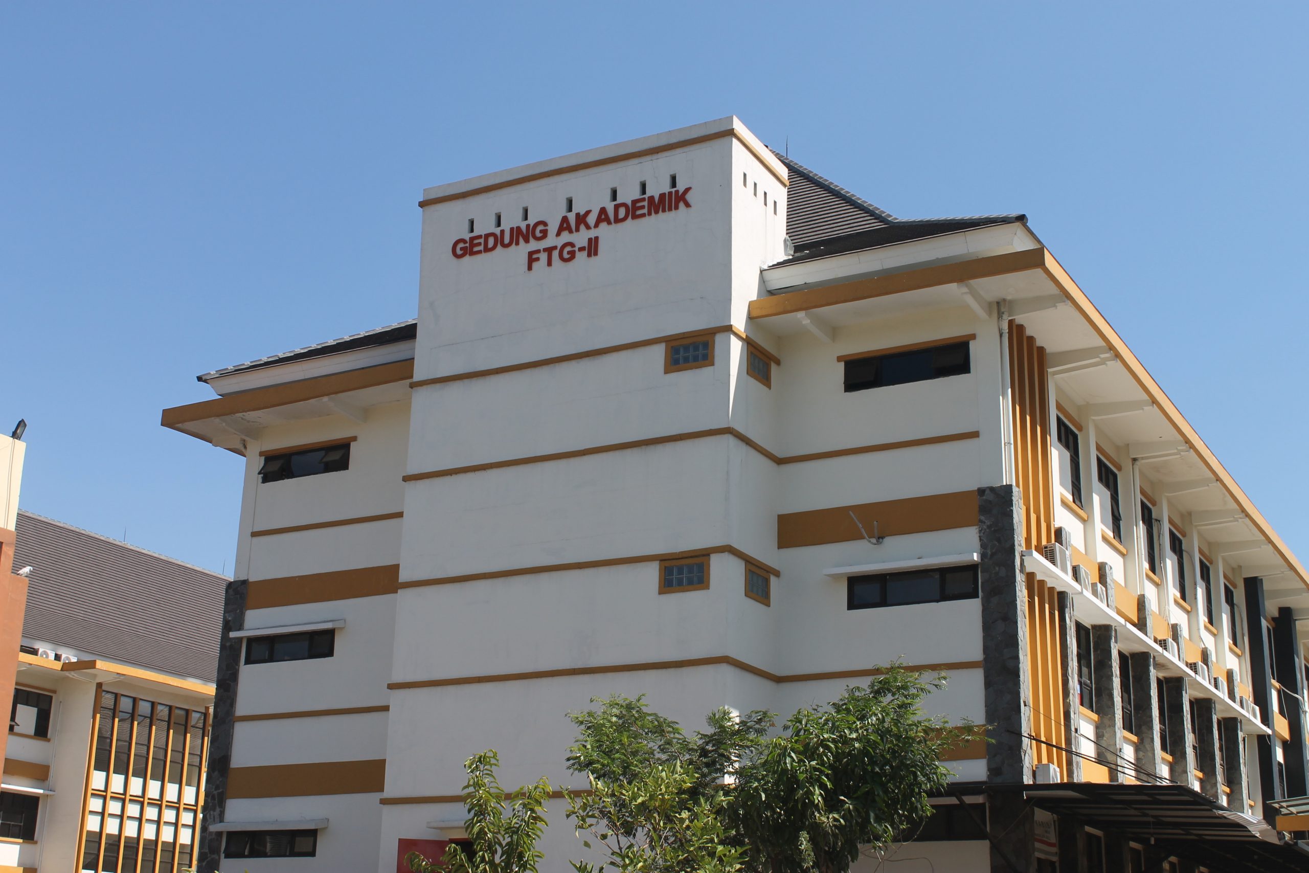 Gedung-akademik-dua-ftg